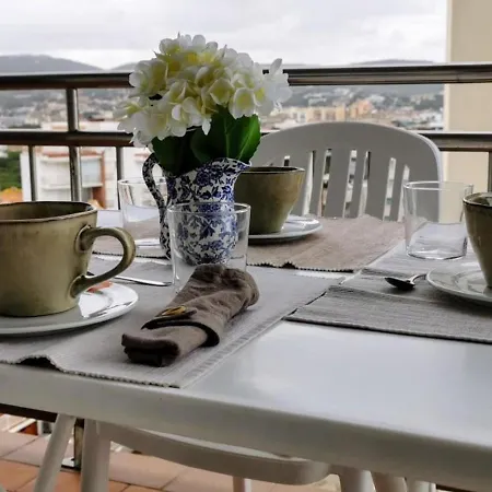Appartement Front De Mer Avec Terrasse Et Parking A Platja D'Aro Apartament